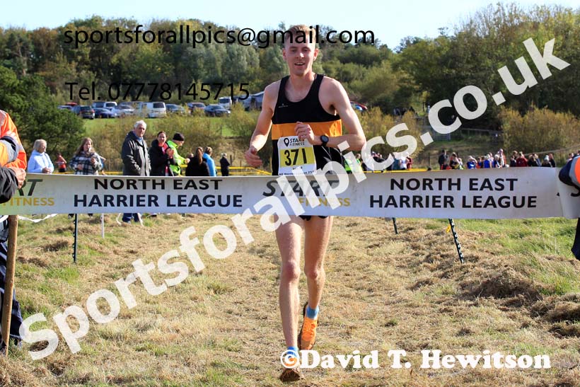 Senior mens 2023 Start Fitness NEHL, Druridge Bay Country Park, Northumberland.  Photo: David T. Hewitson/Sports for All Pics